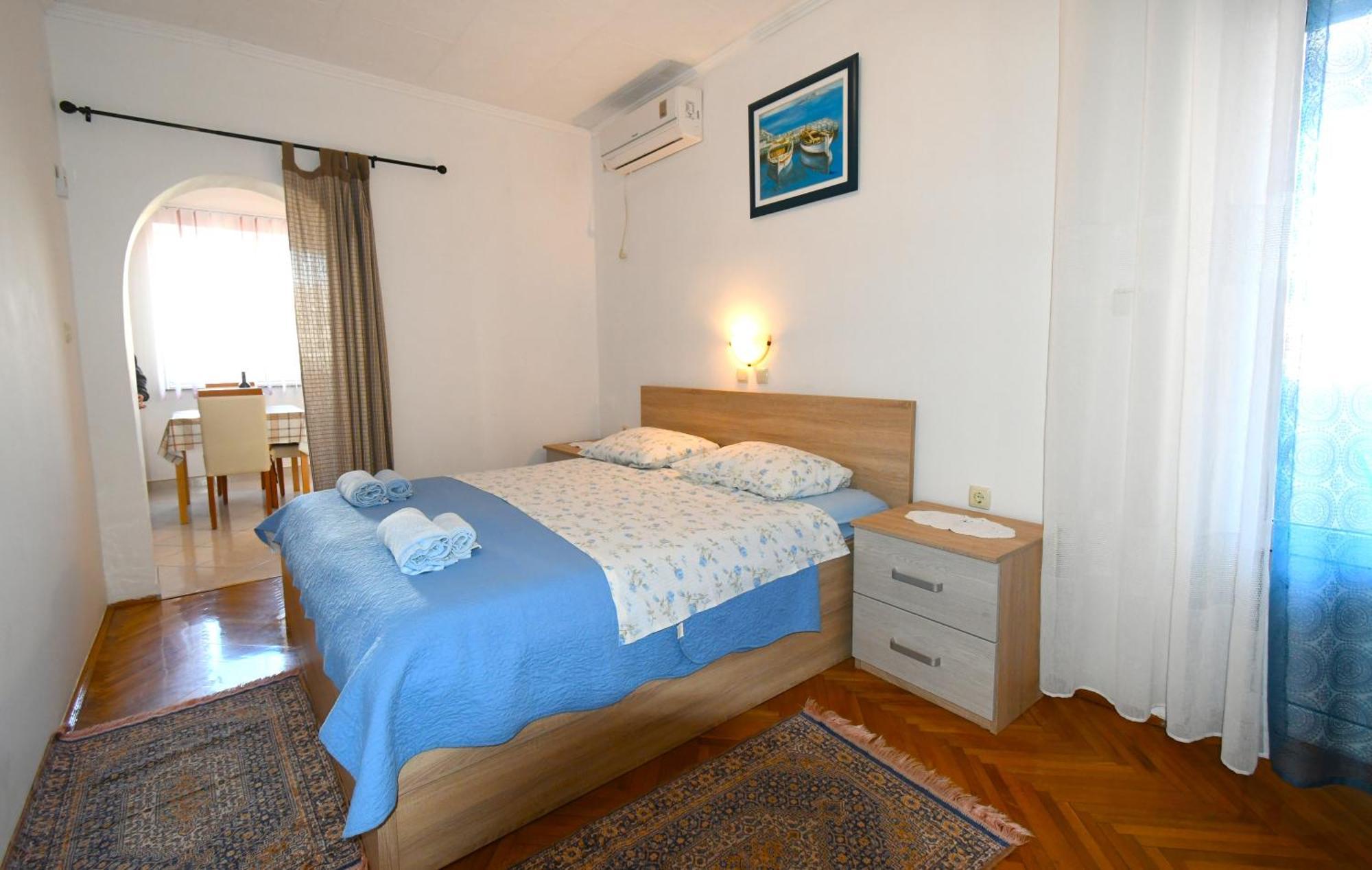 Lopar 239 Hotell Eksteriør bilde